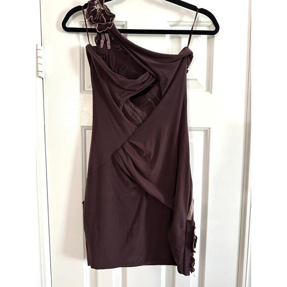 SEAM One-Shoilder Sequin Floral Bodycon Applique Plum Mini Dress Back Cut-Out - Picture 2 of 5